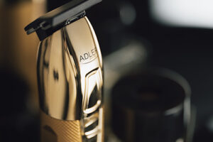 Професійний тример Adler AD 2836g - USB: Надійність і стиль разом з USB-зарядкою