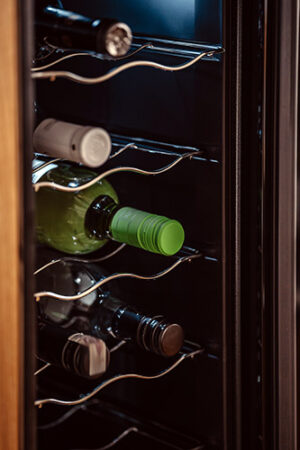 Холодильник для вина напоїв Adler AD 8083