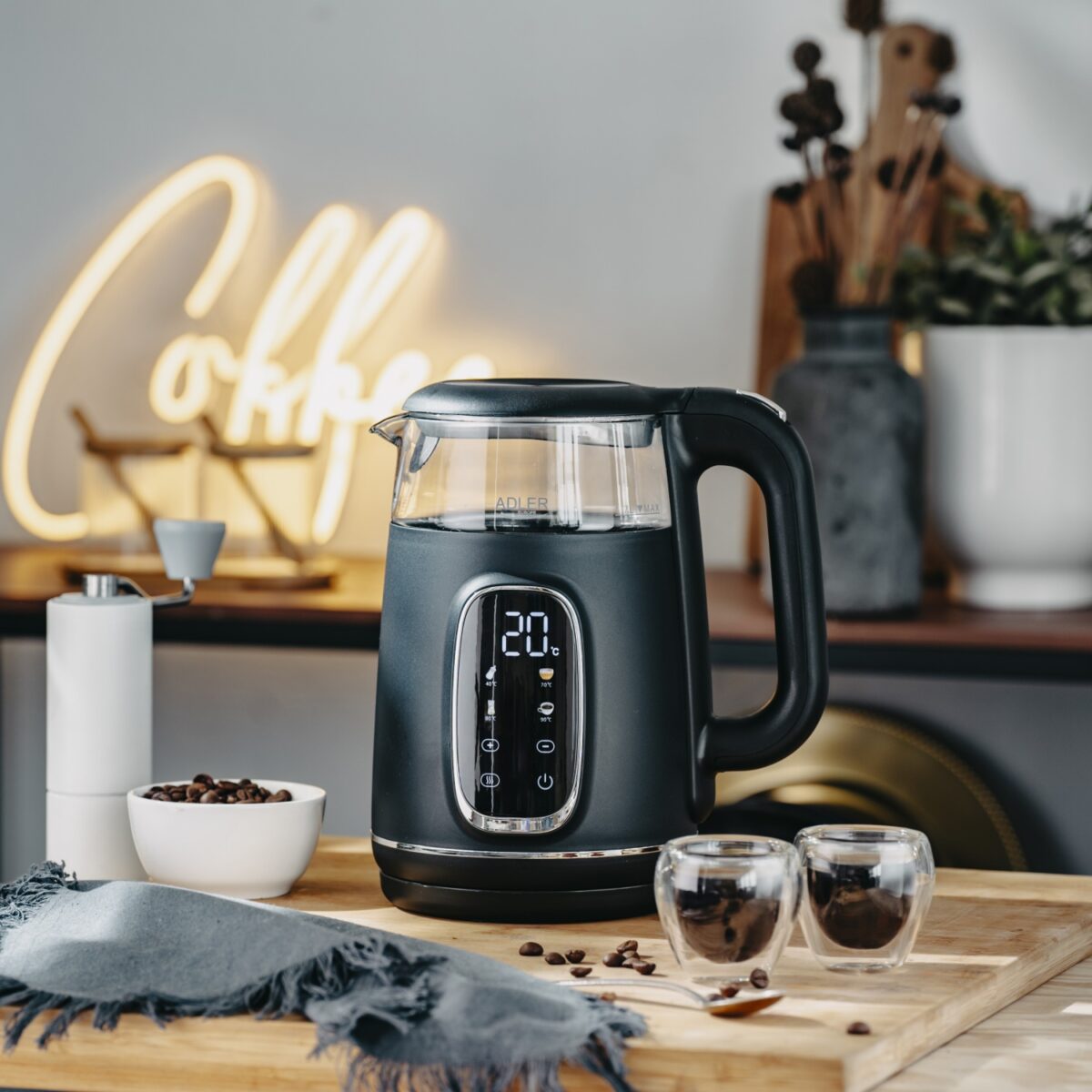Скляний електричний чайник Adler AD 1305 LED 1.7л 2200Вт 40°C-100°C white silver