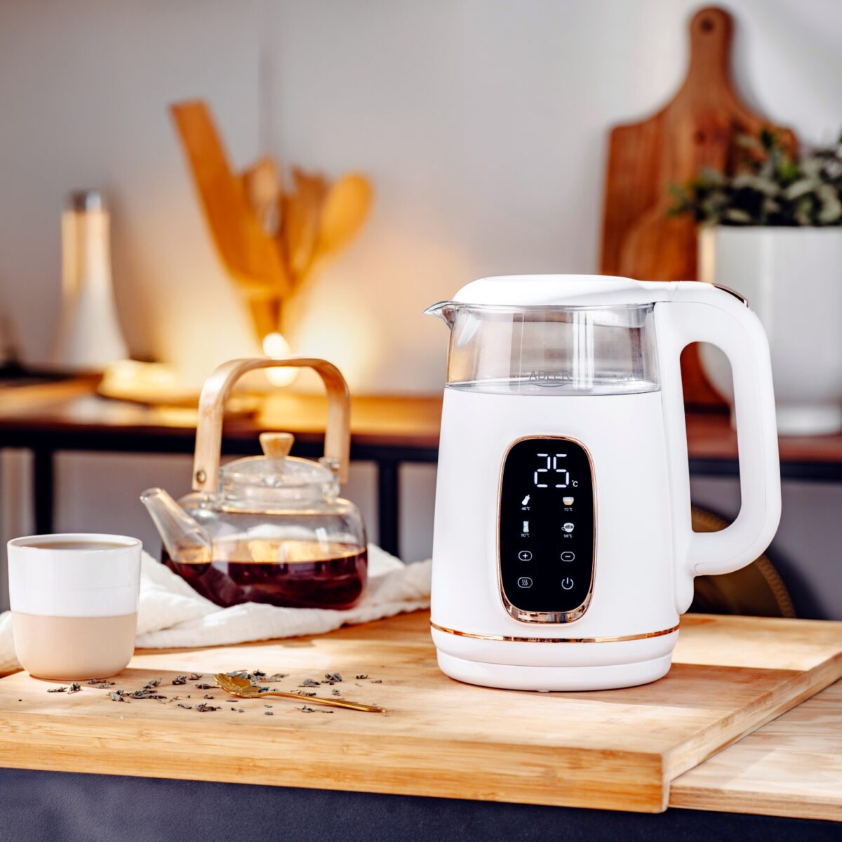 Скляний електричний чайник Adler AD 1305 LED 1.7л 2200Вт 40°C-100°C white gold