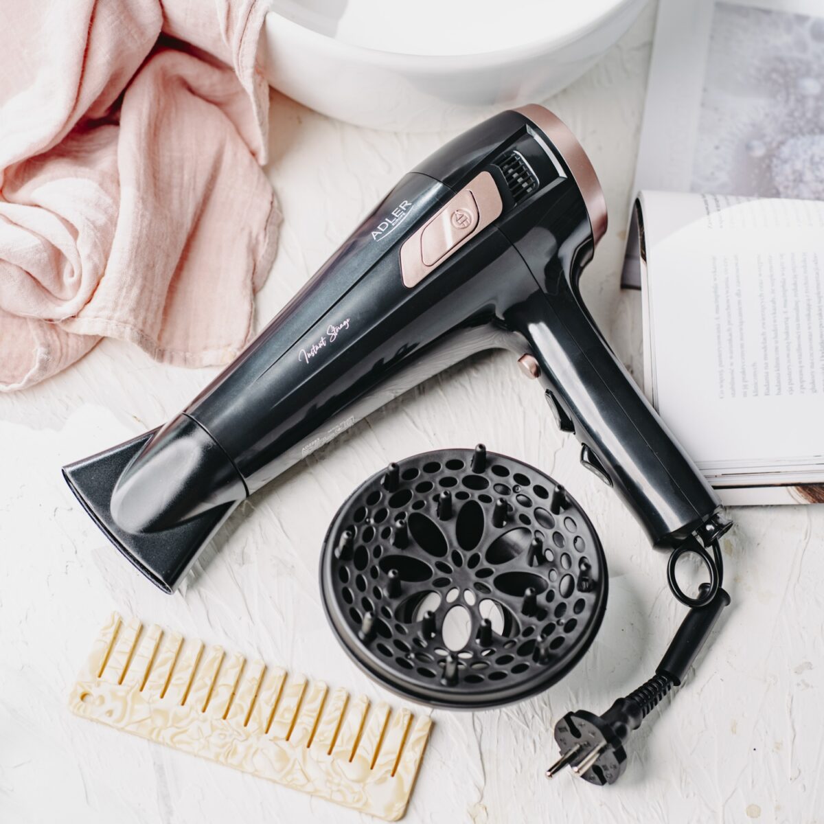 Фен Adler AD 2283 з висувним шнуром 2000W–2400W + дифузор