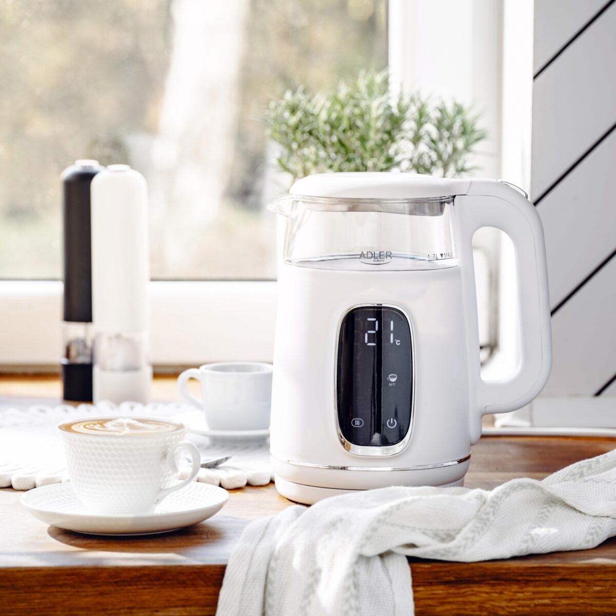 Чайник електричний Adler AD 1305 white silver LED 1,7L