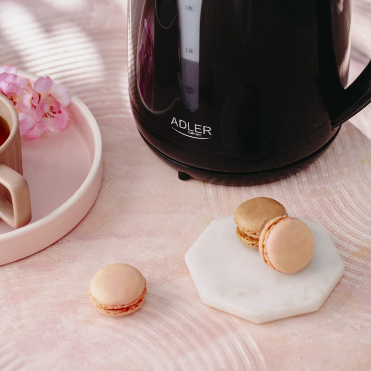 Чайник Adler AD 1244 360° 2.5л 2200Вт Чорний