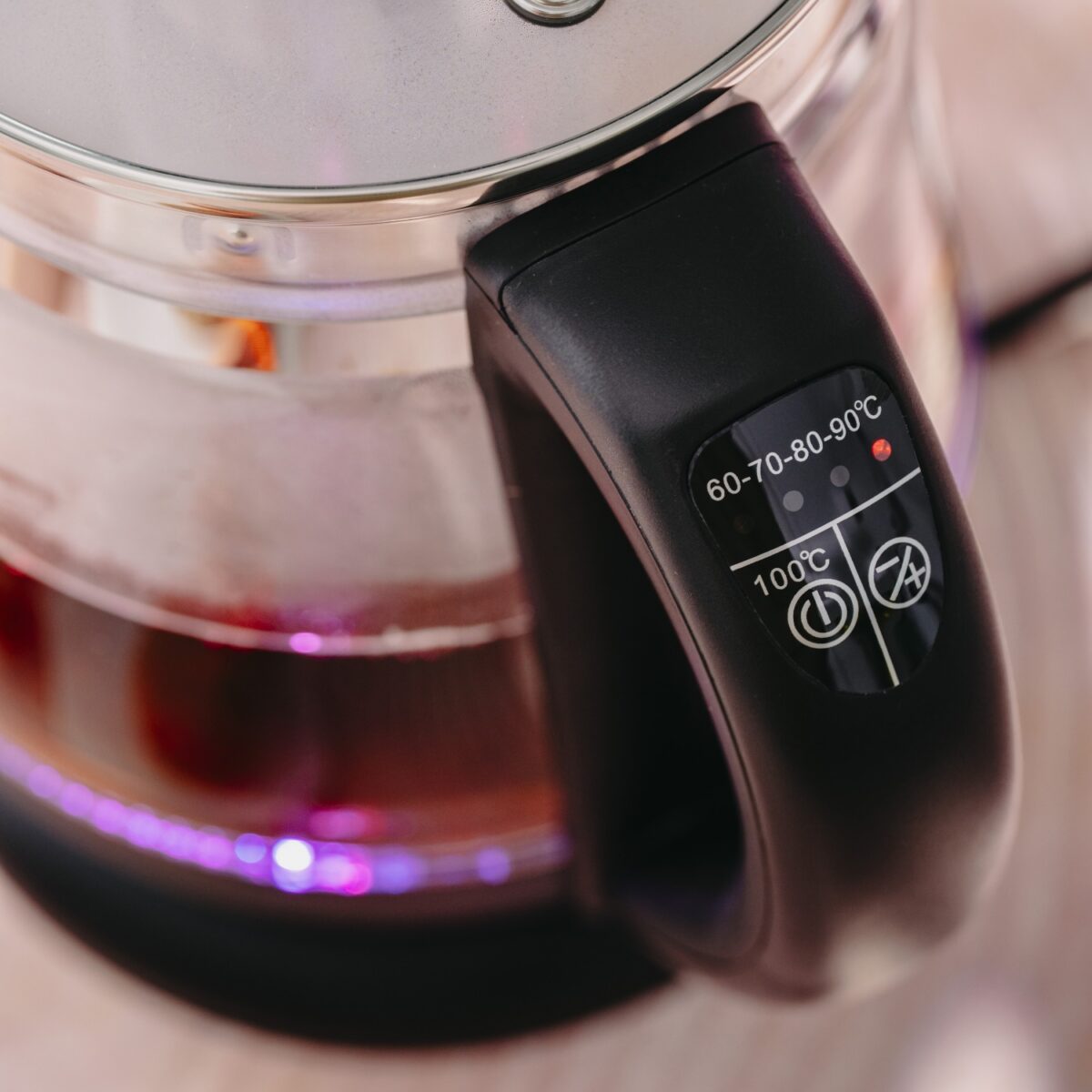 Скляний чайник із заварником Adler AD 1299 Чорний 2200Вт 1.5л з контролем температури та заварювальним блоком