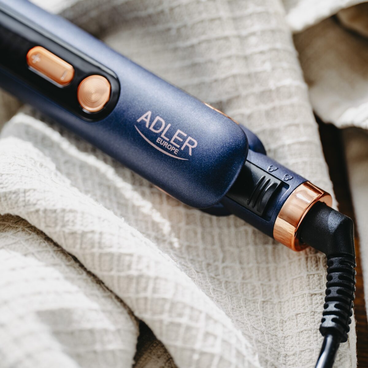 Вирівнювач для волосся Adler AD 2328 150°C-230°C 50Вт