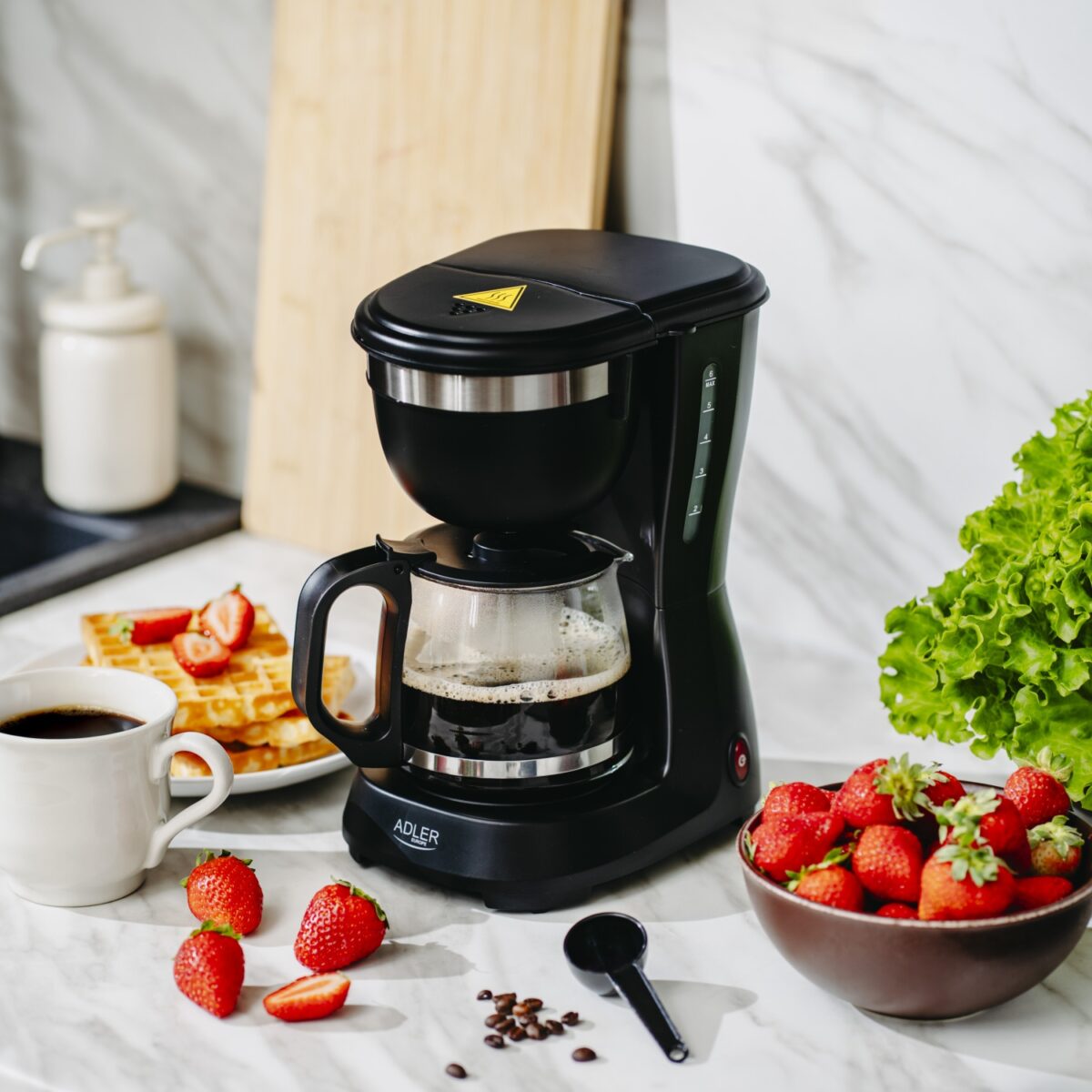 Кавоварка крапельного типу Adler AD 4381 0.6 л black