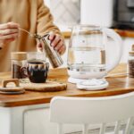 Скляний чайник Camry CR 1290 2L 2200Вт 60–100°C Білий з варильним блоком та регулятором температури - Зображення 13