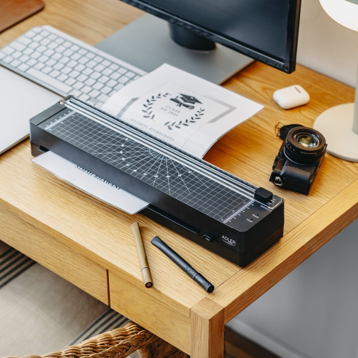 Ламінатор A3 Adler AD 1042 170Вт 300 мм/хв чорний