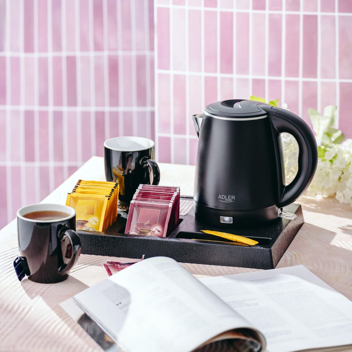 Чайний набір готельний чайник Adler AD 1387 з нержавіючої сталі 1.2л вітальний піднос з чашками та відділеннями