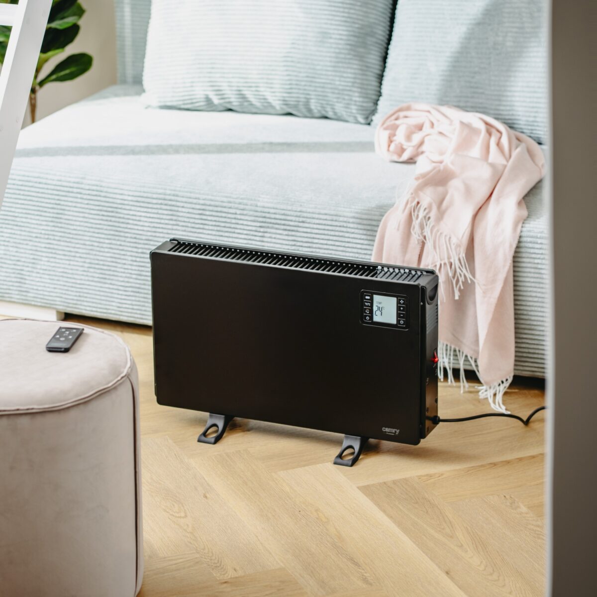 РК-конвекторний обігрівач з пультом дистанційного керування CR 7739 Camry LCD 750-2000Вт чорний