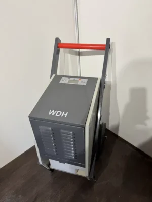 Осушувач повітря промисловий WDH-500AH 220В 700Вт 50 літрів/доба