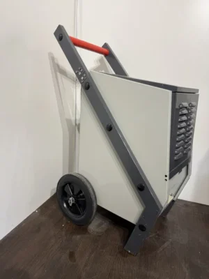 Осушувач повітря промисловий WDH-500AH 220В 700Вт 50 літрів/доба