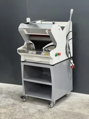 Хліборізка Jac MJM 450/9 135кг: Професійна хліборізальна машина для ідеальної нарізки 450 буханок в годину