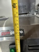 Настільна холодильна вітрина саладетта GGM Gastro AGG143ND 220В 110Вт 40л