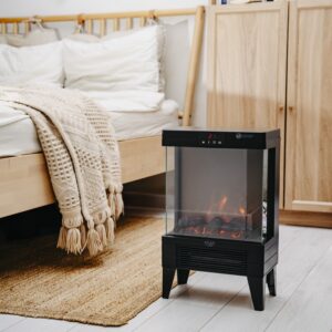 Adler AD 7755 – сучасний світлодіодний електричний камін з пультом дистанційного керування та реалістичним 3D-ефектом полум'я.