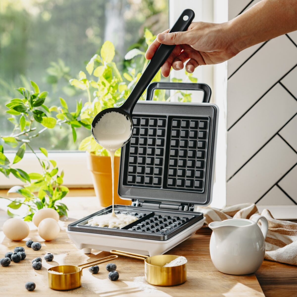 Вафельниця Mesko MS 3091