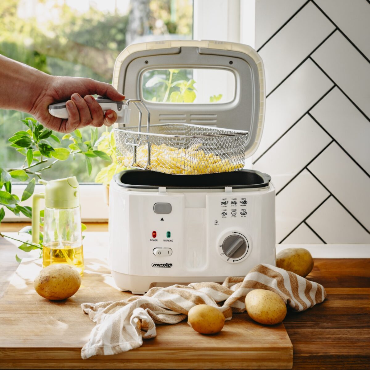 Фритюрниця Mesko MS 4908 gray 2.5 л