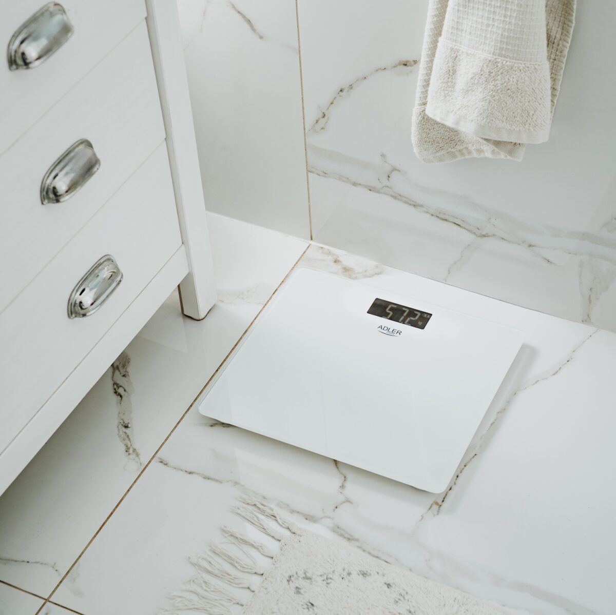 Вага підлогова акумуляторна USB Adler AD 8194 white 180 kg