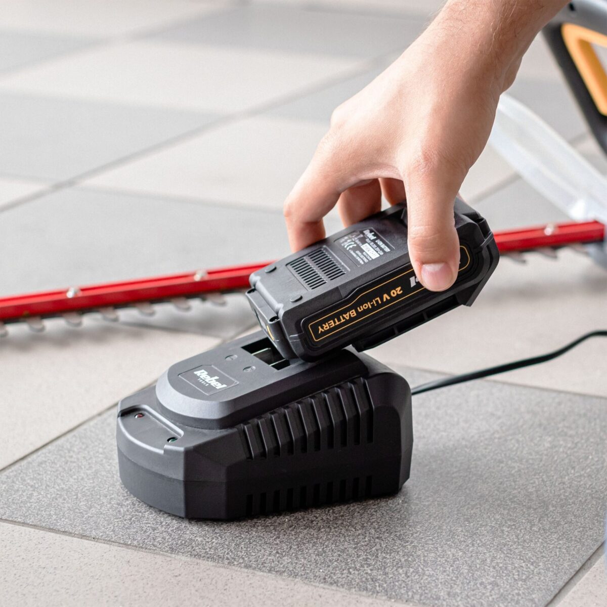 Акумуляторна батарея Rebel RB-2001 Tools 20В 2А - Зображення 4